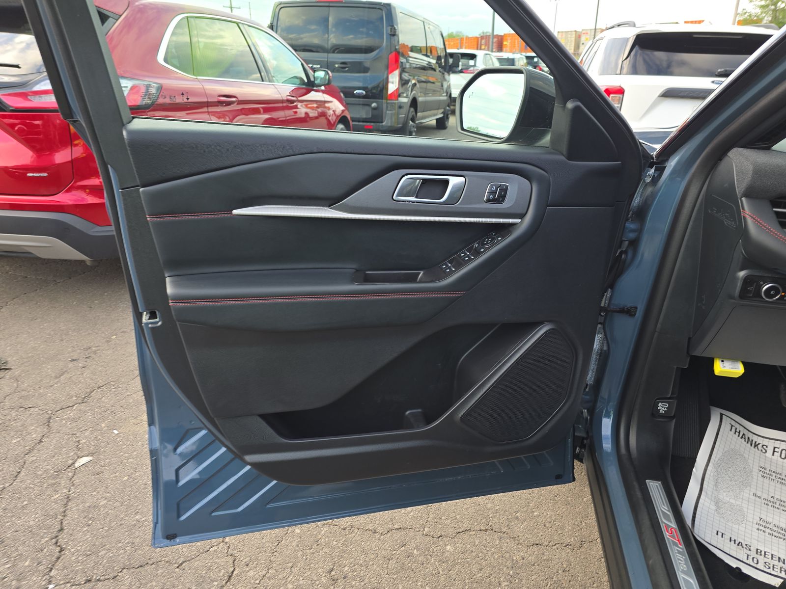 FORD EXPLORER - 10
