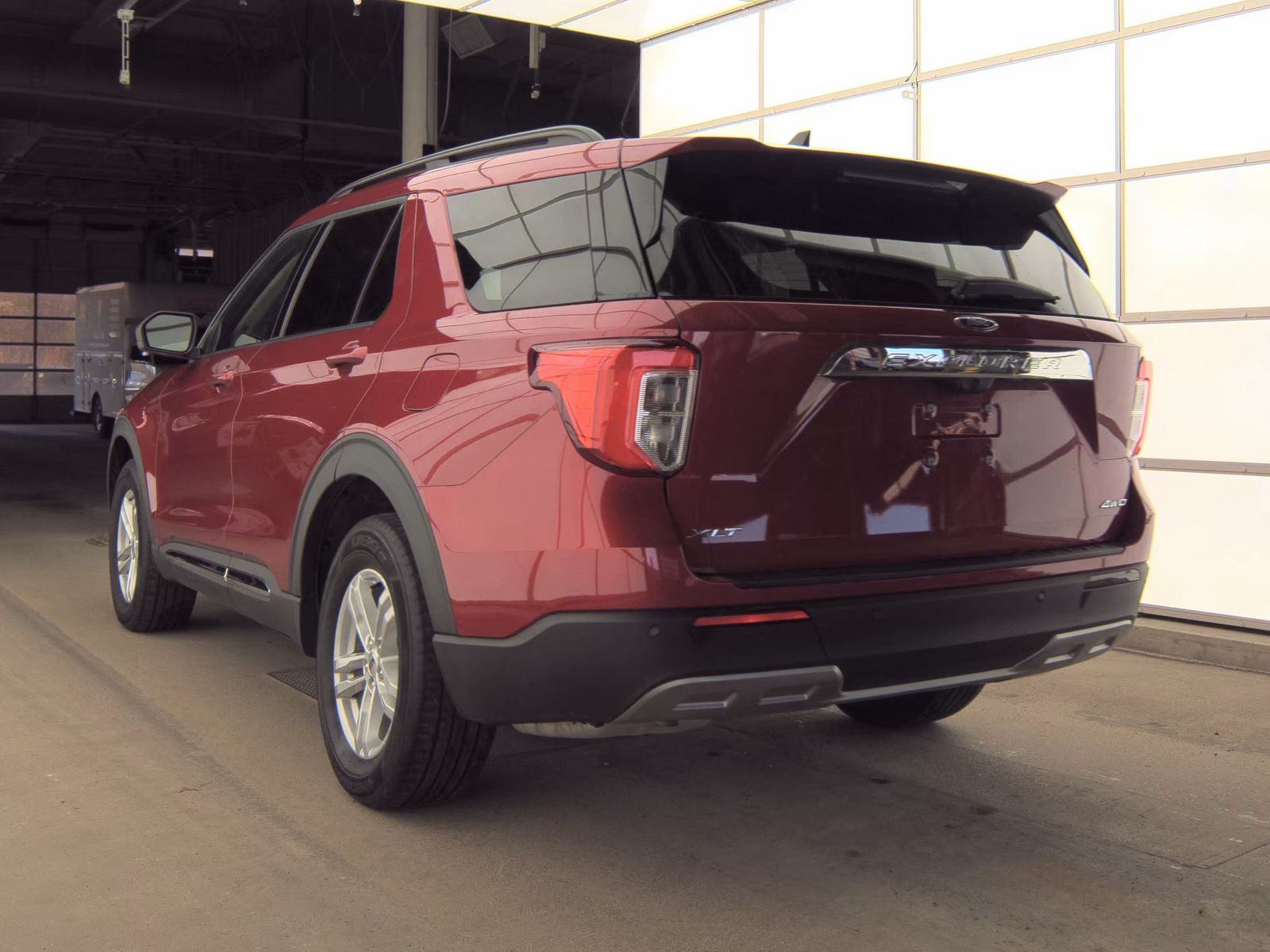 FORD EXPLORER - 9