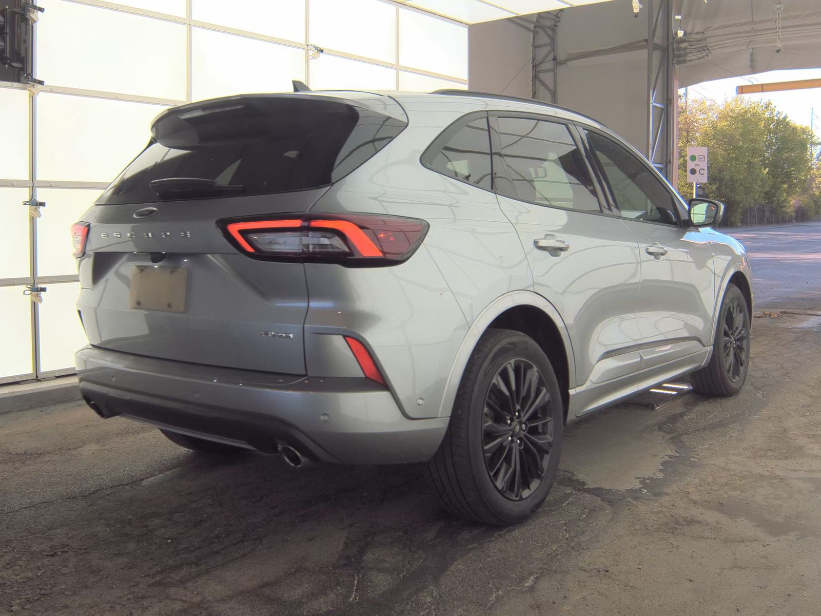FORD ESCAPE - 6