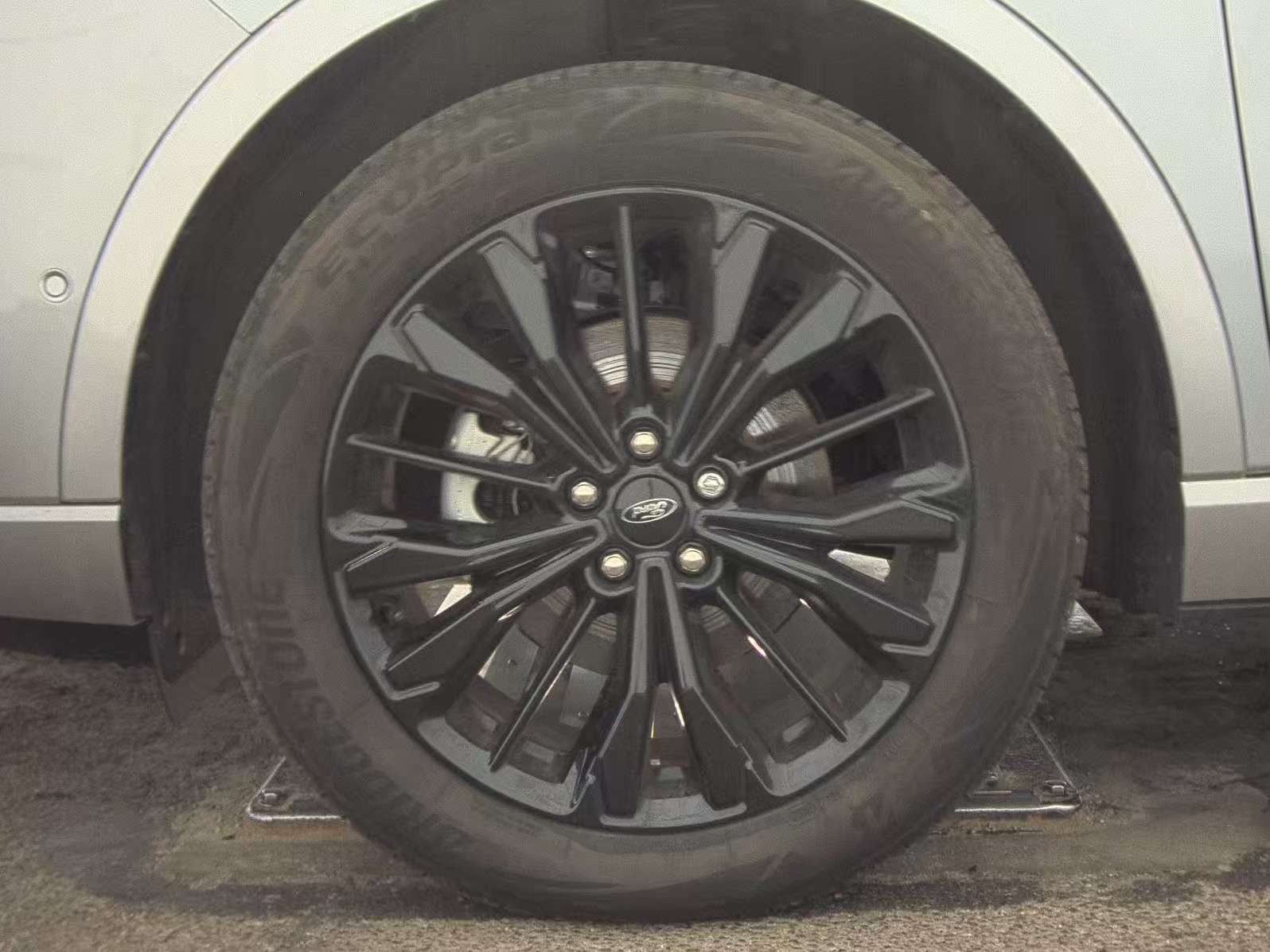 FORD ESCAPE - 10
