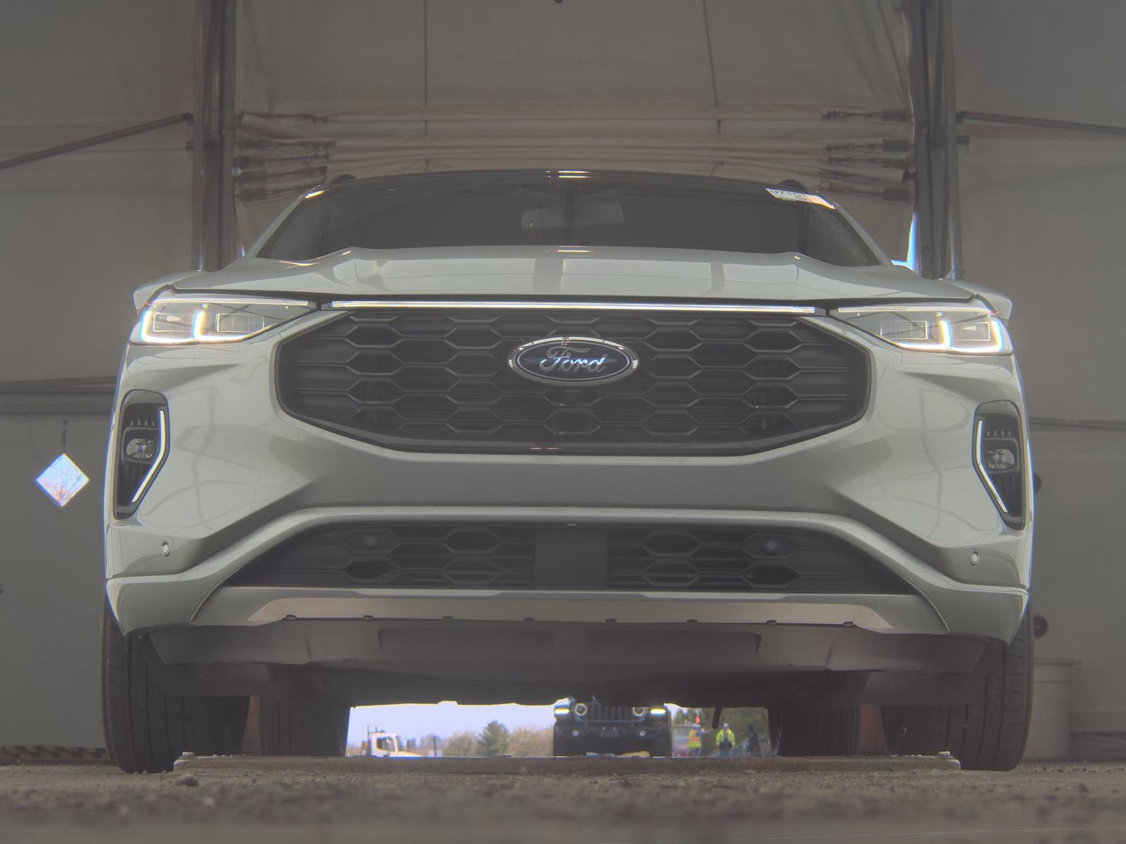 FORD ESCAPE - 4
