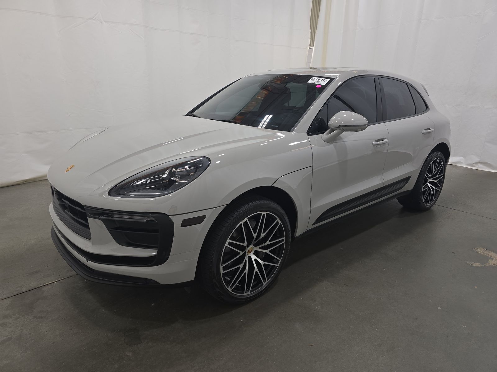 2023 Porsche Macan Base AWD