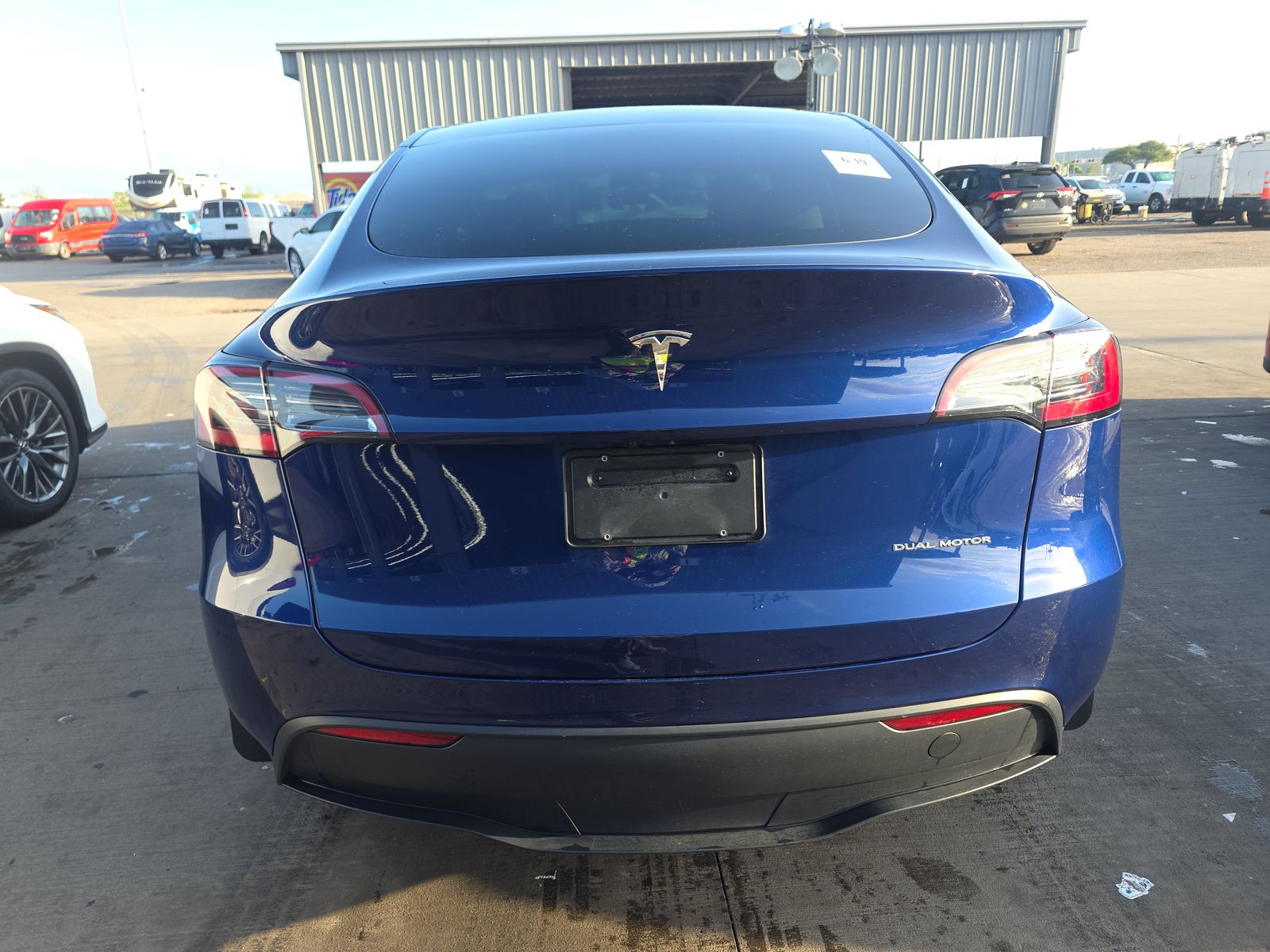 TESLA MODEL Y - 6