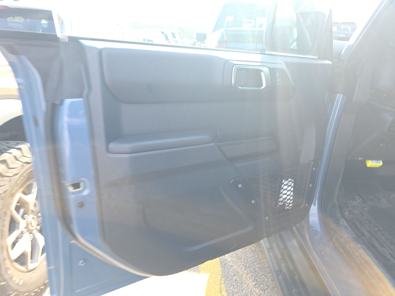 FORD BRONCO - 10