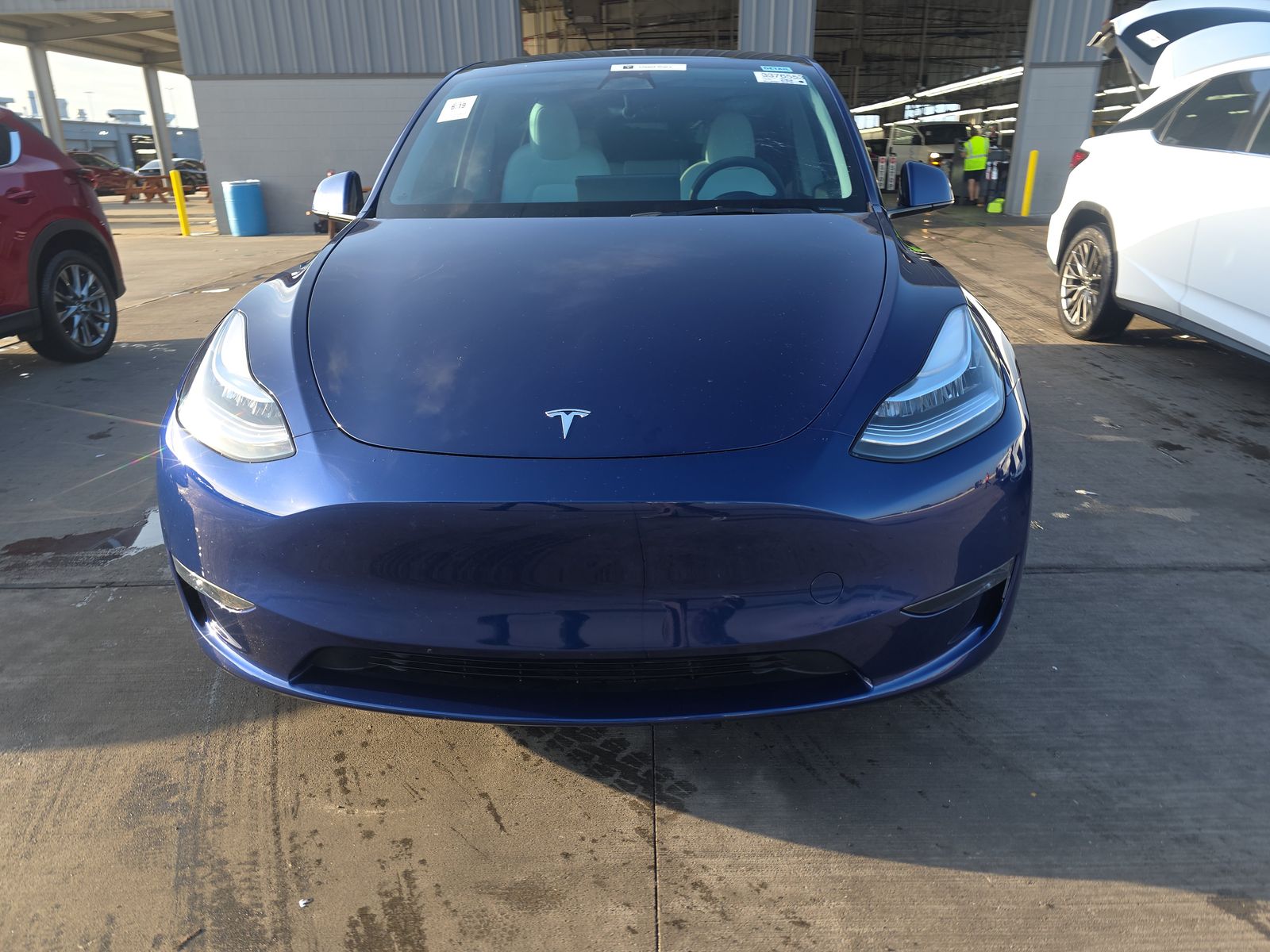 TESLA MODEL Y - 3