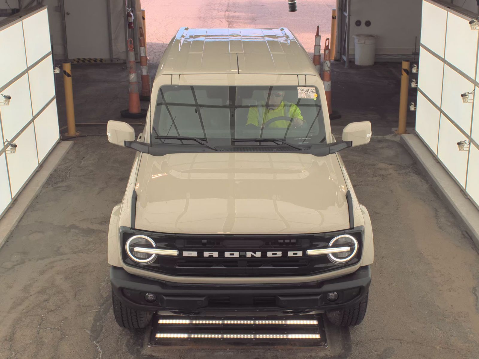 FORD BRONCO - 3