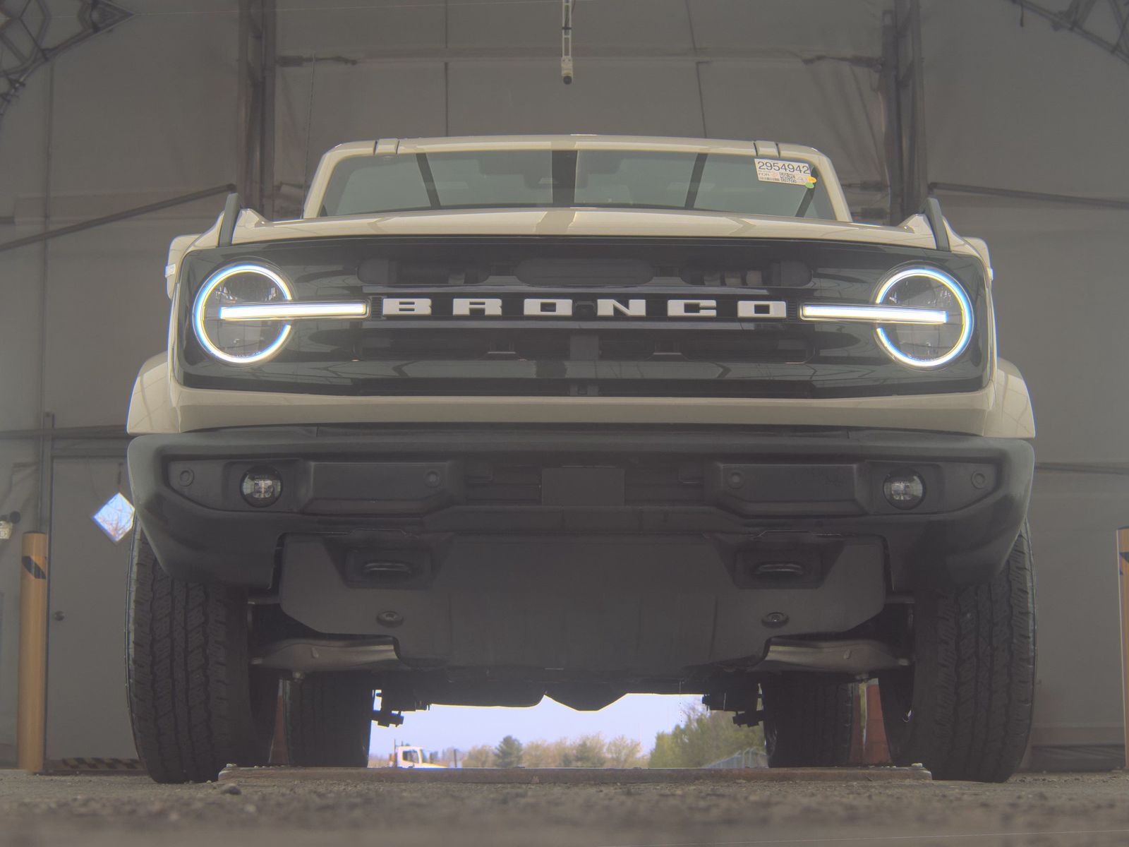FORD BRONCO - 4