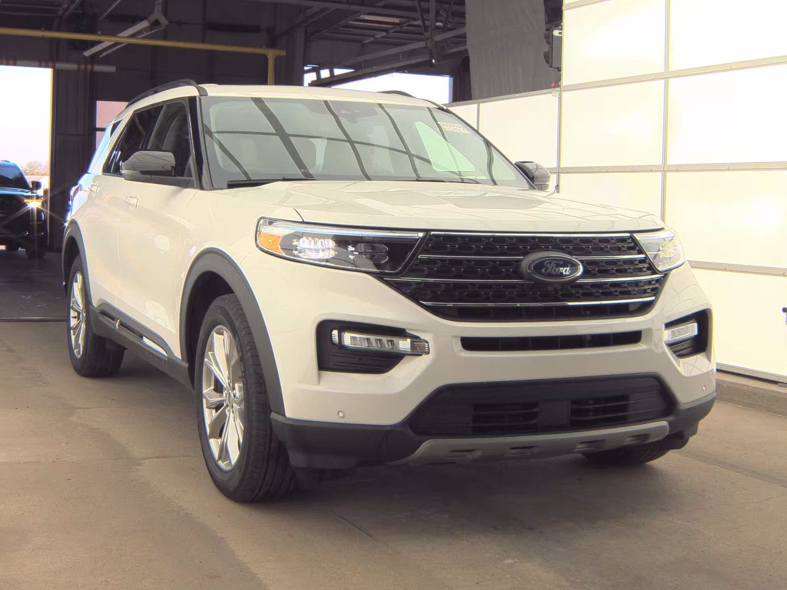 FORD EXPLORER - 5