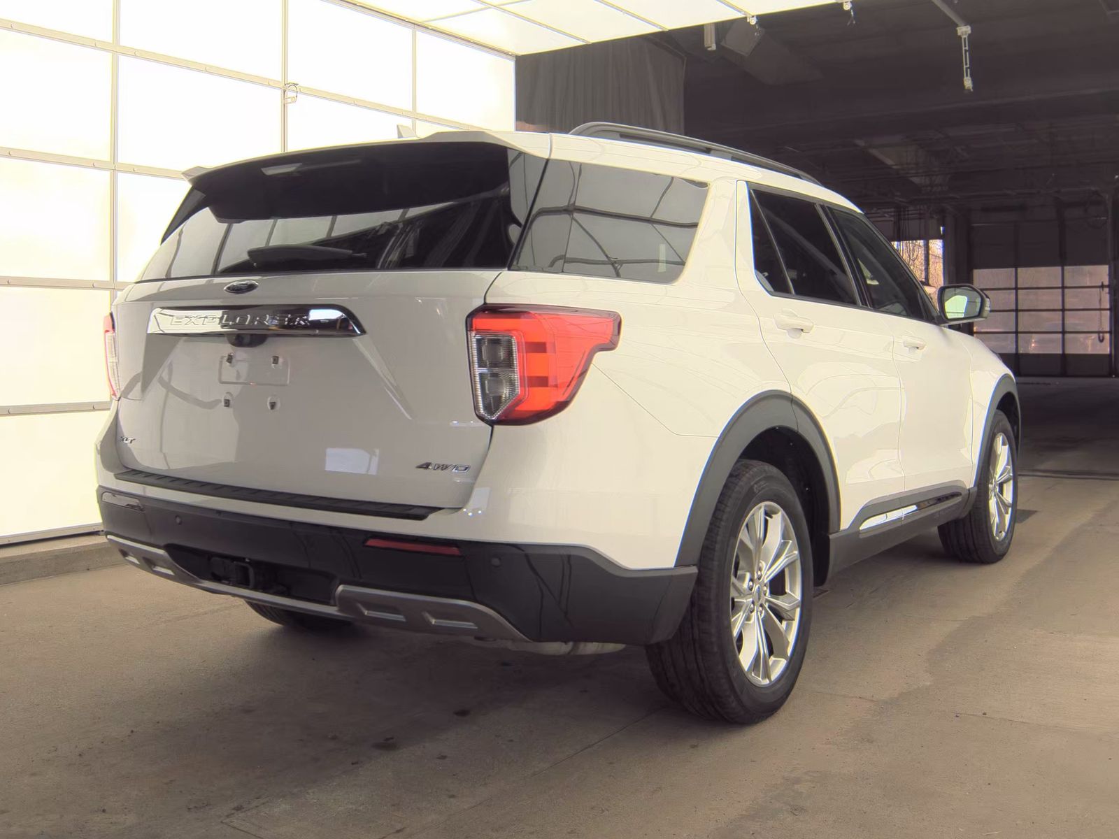 FORD EXPLORER - 6