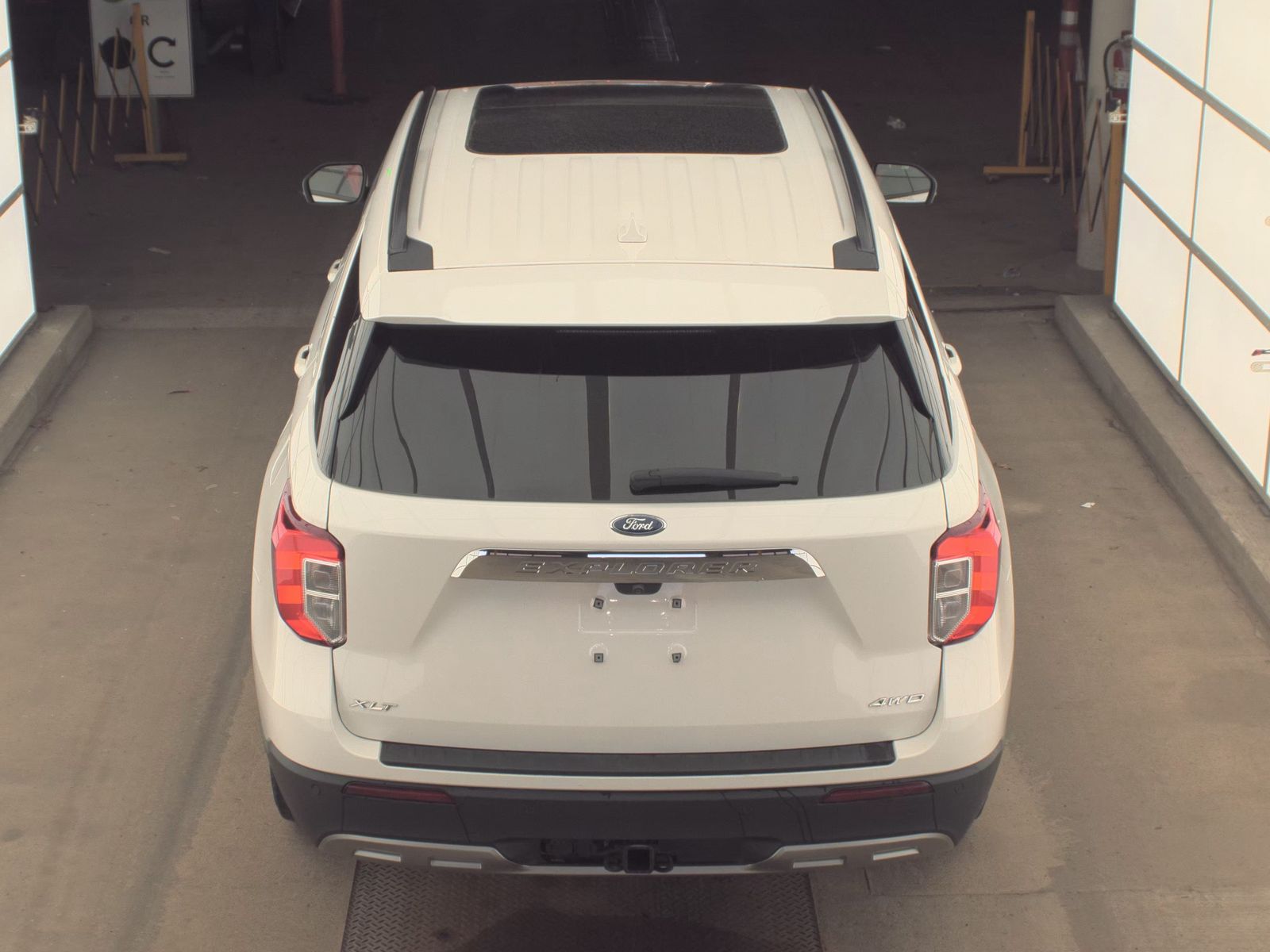 FORD EXPLORER - 7