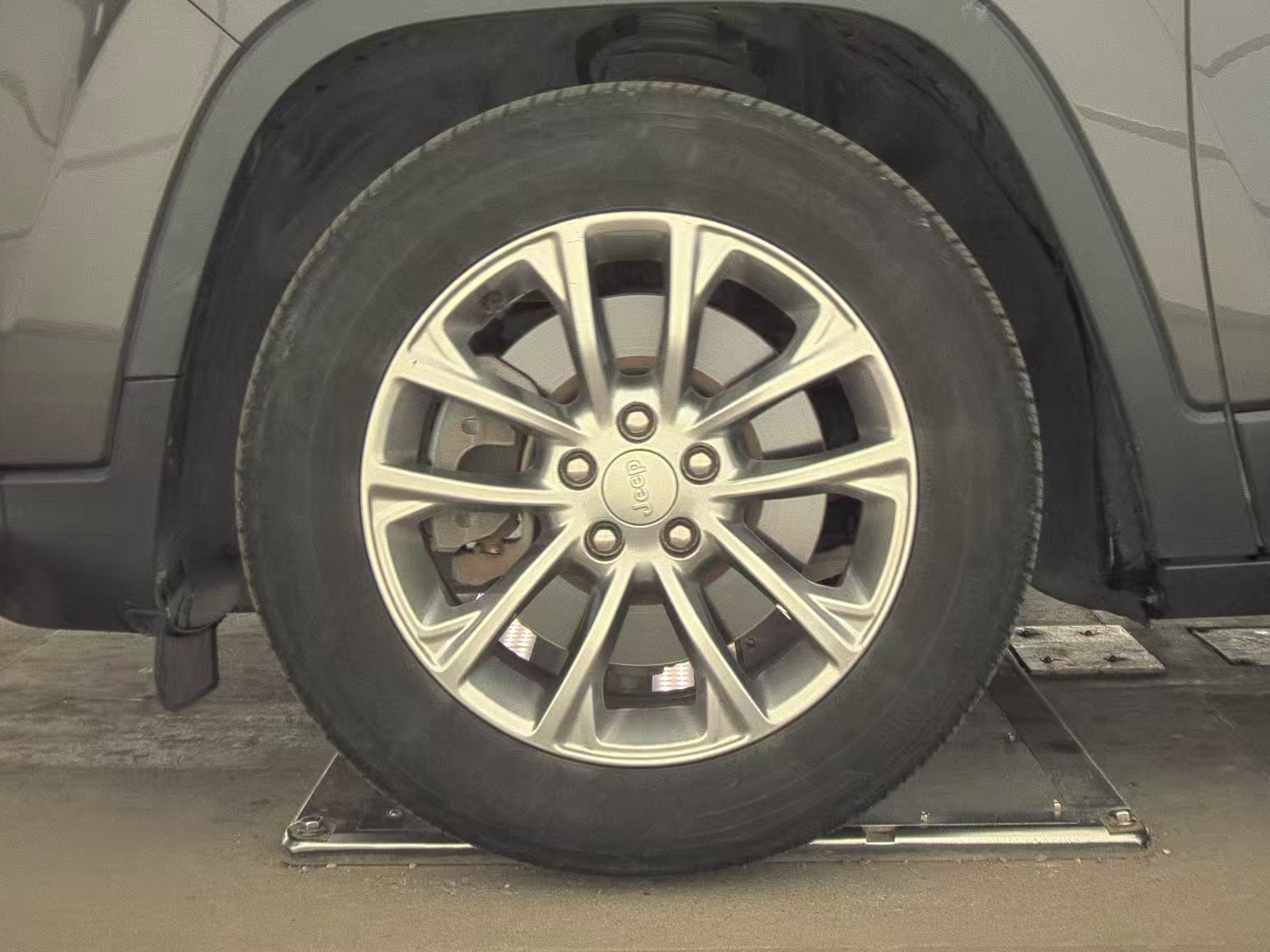 JEEP LATITUDE + - 10