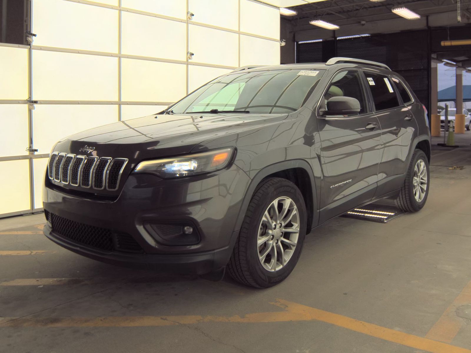 JEEP LATITUDE + - 1