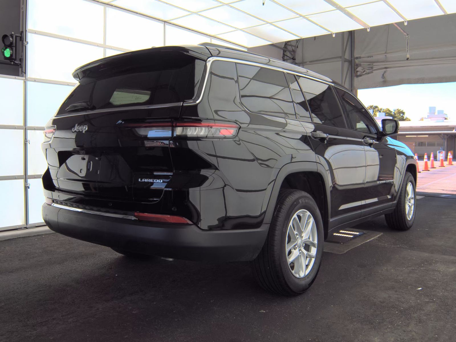 JEEP LAREDO X - 6