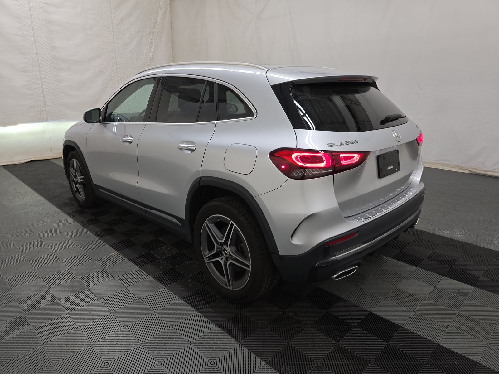 MERCEDES-BENZ GLA-CLASS - 7