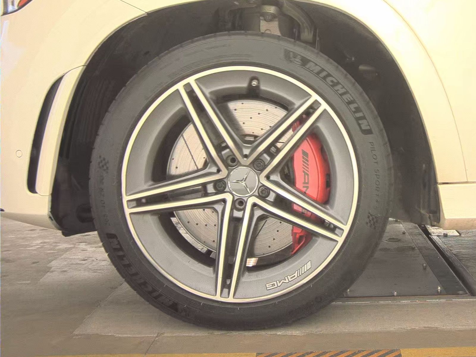 MERCEDES-BENZ GLE-CLASS - 10