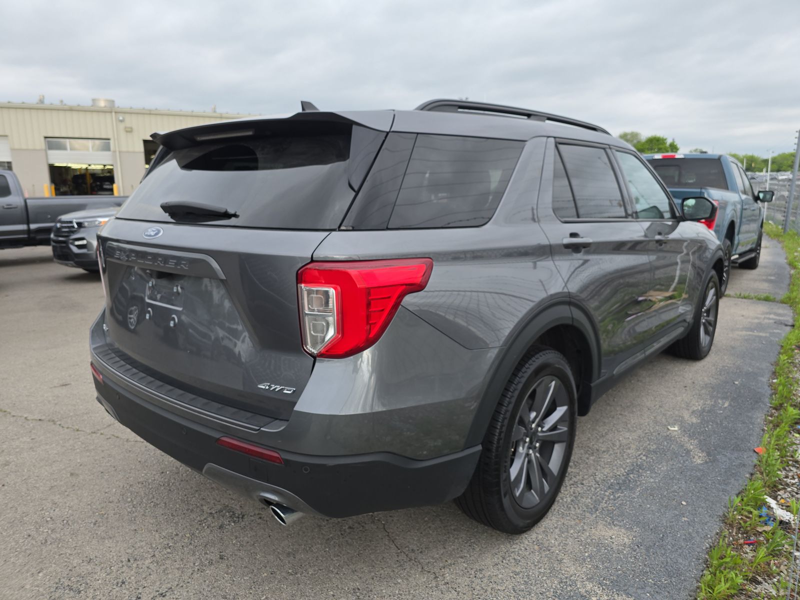 FORD EXPLORER - 5