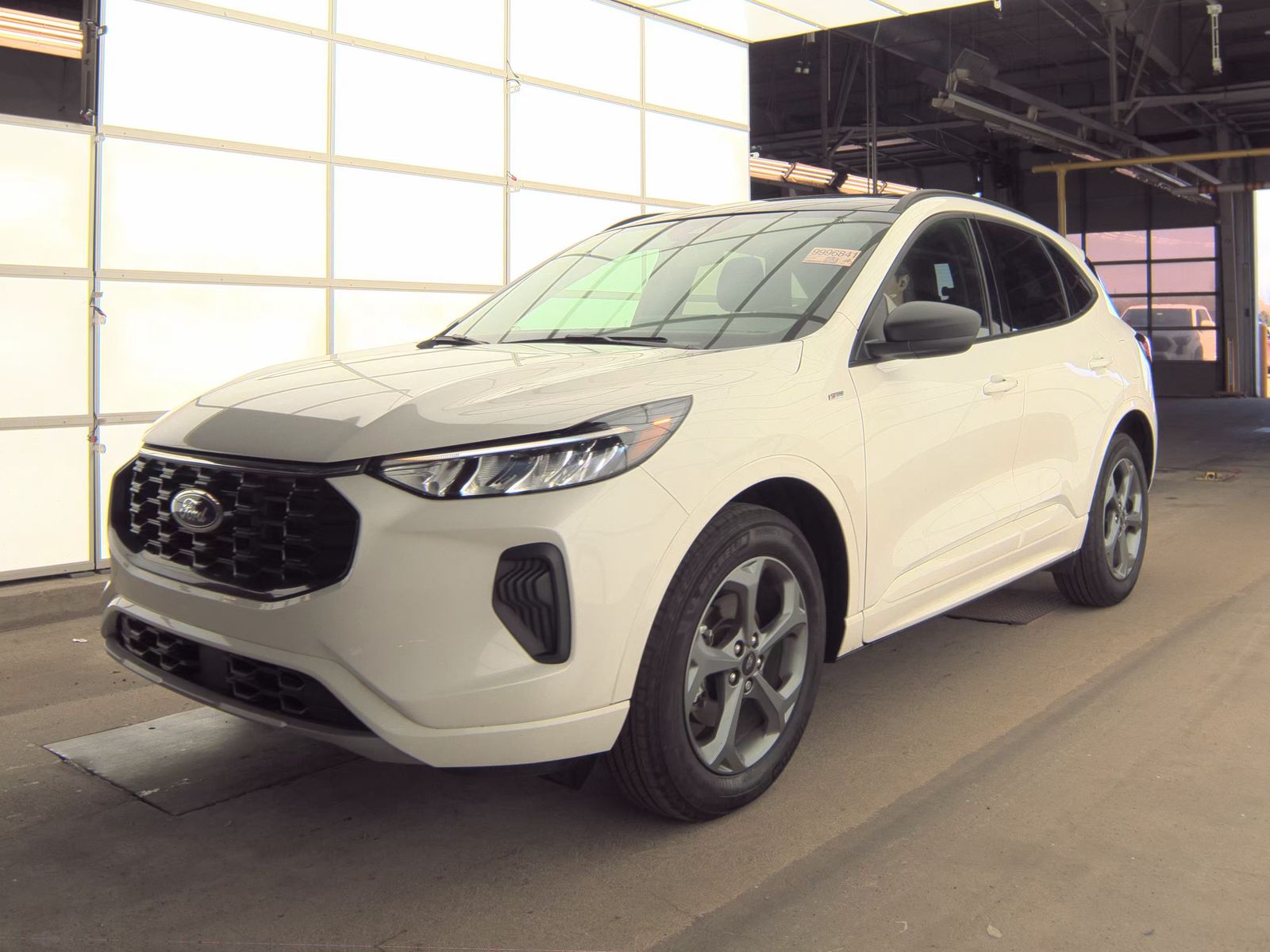 FORD ESCAPE - 1