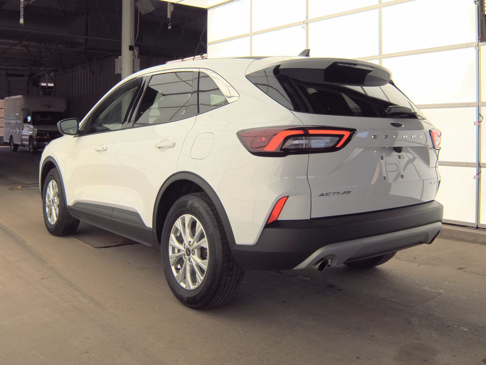 FORD ESCAPE - 9