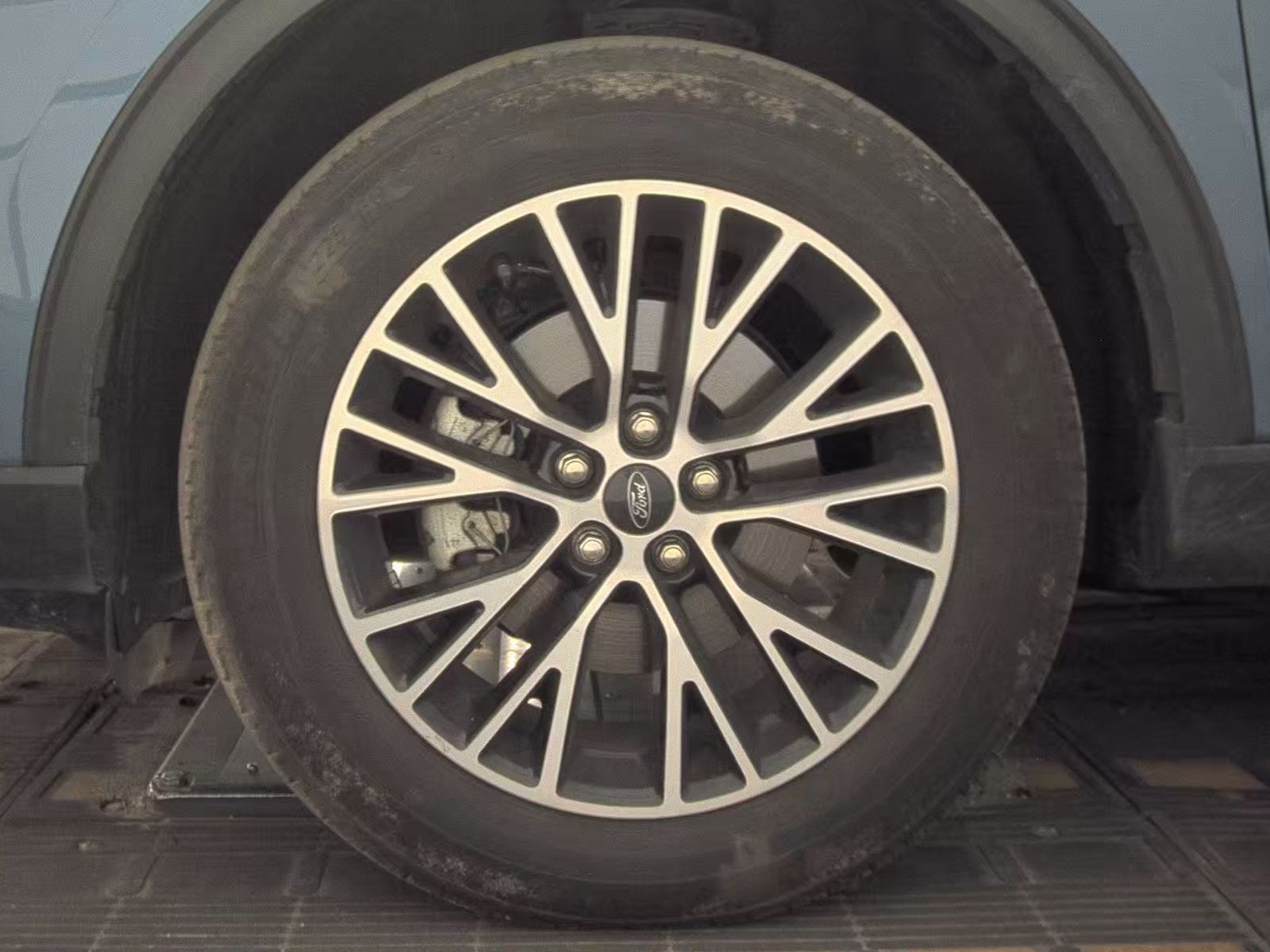 FORD ESCAPE - 10