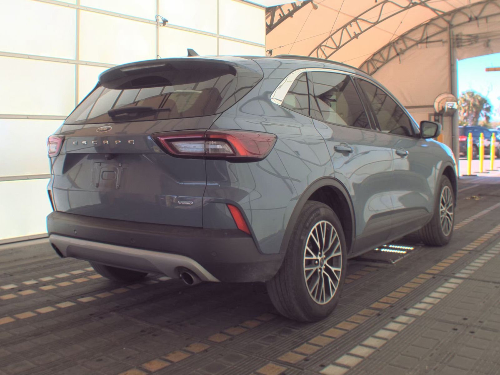 FORD ESCAPE - 6