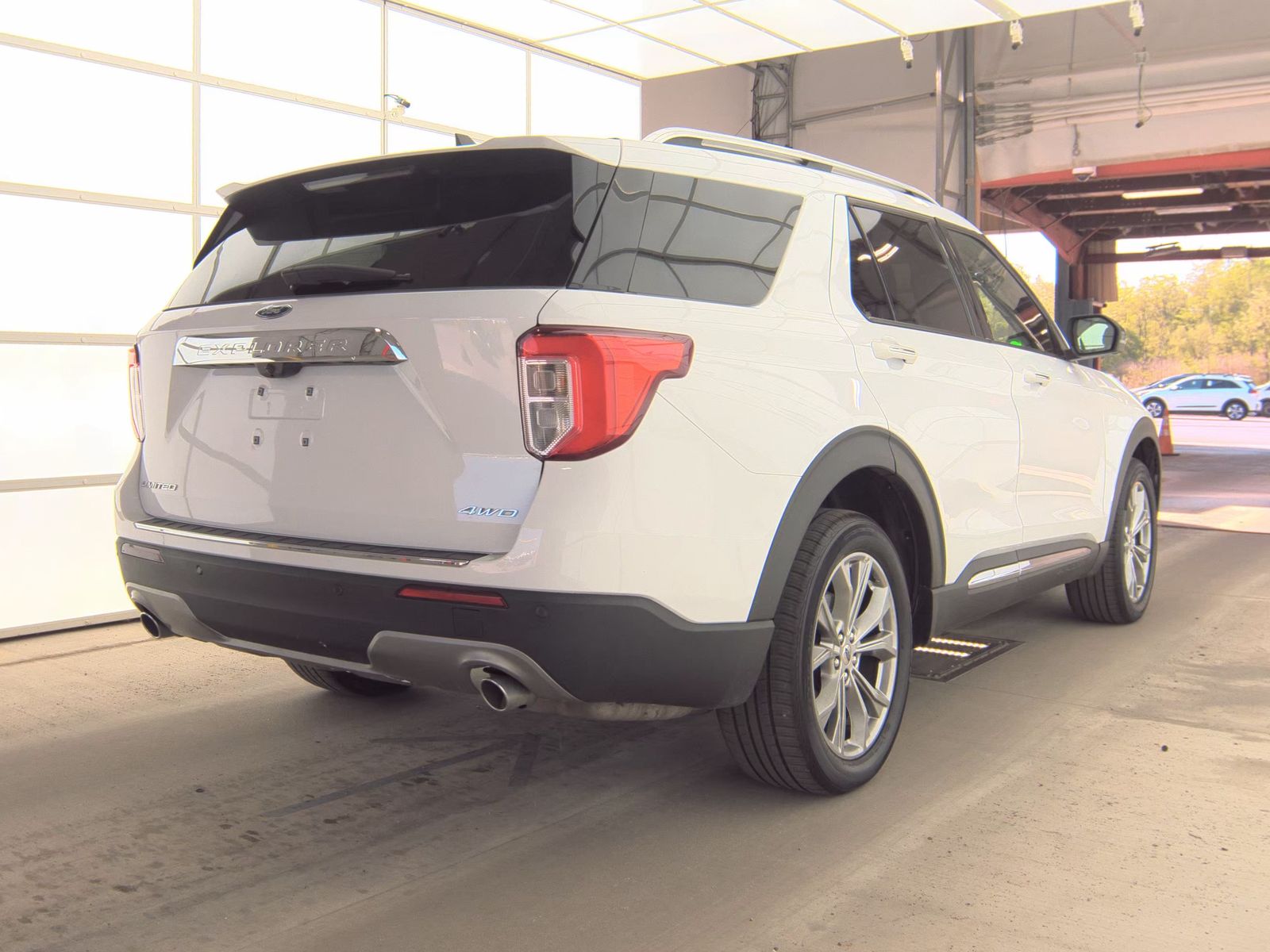 FORD EXPLORER - 6