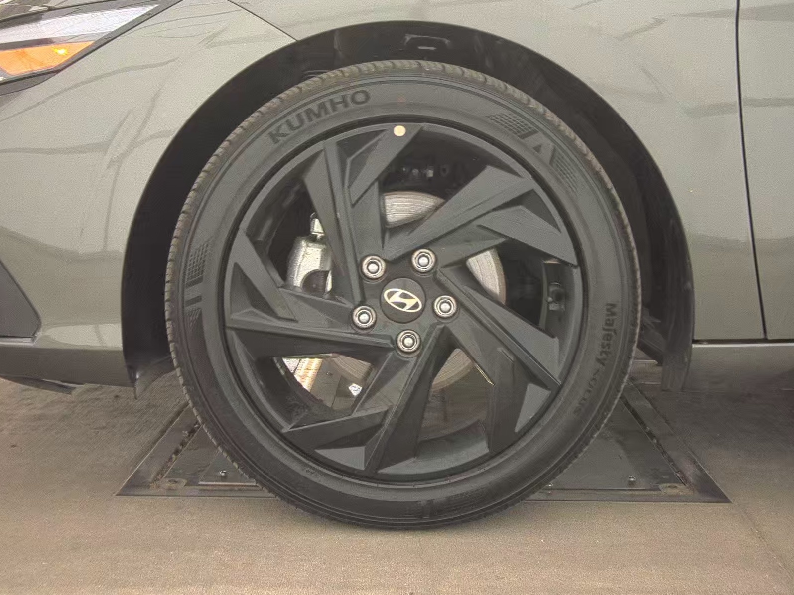 HYUNDAI SEL SPORT - 10