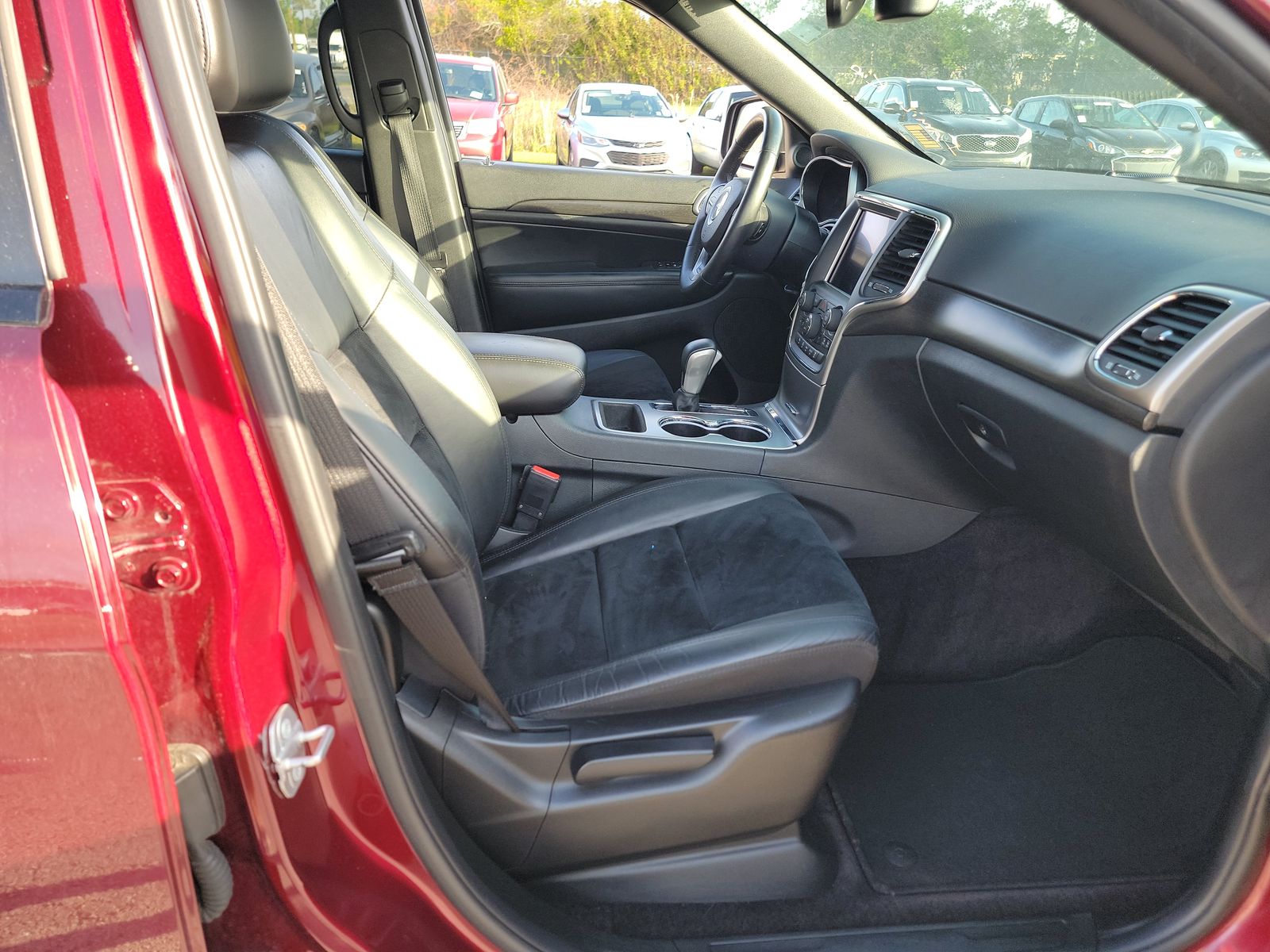 JEEP LAREDO ALTITUDE EDITION - 9