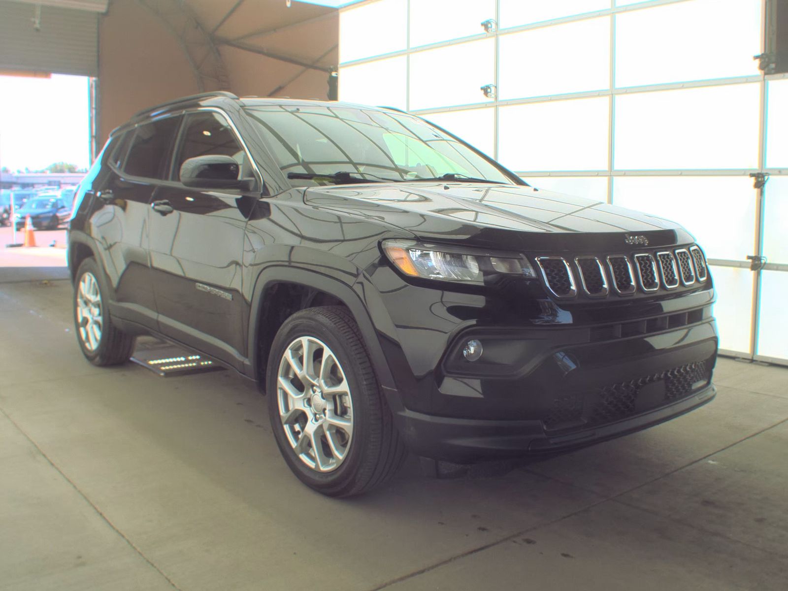 2023 Jeep Compass Latitude Lux AWD
