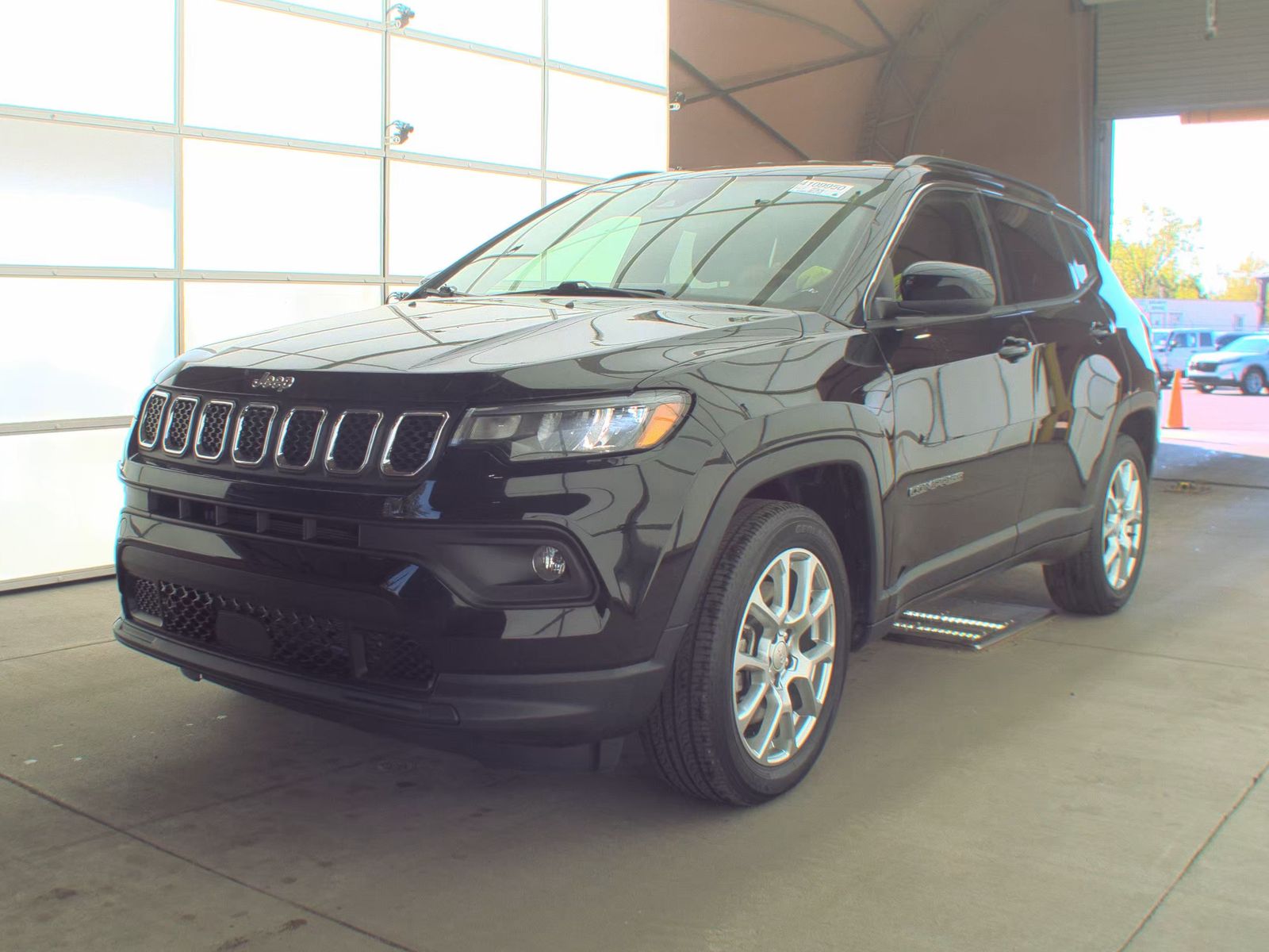 2023 Jeep Compass Latitude Lux AWD