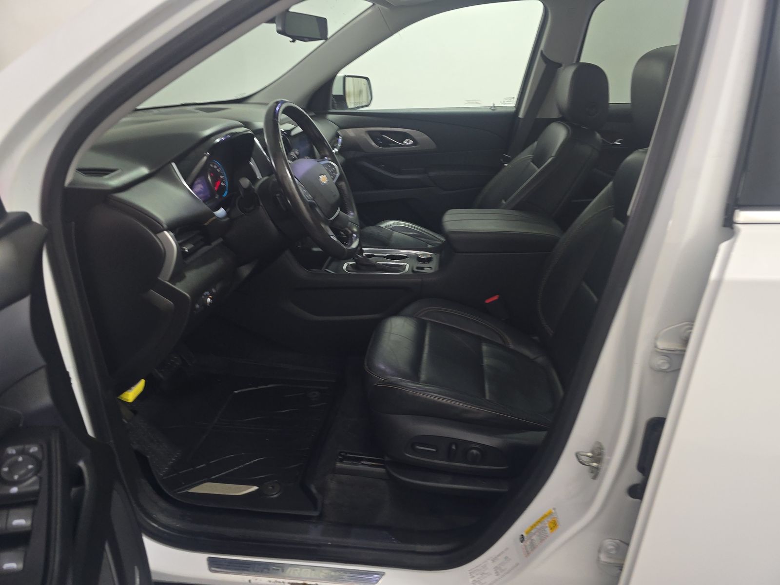 CHEVROLET LT LEATHER - 8