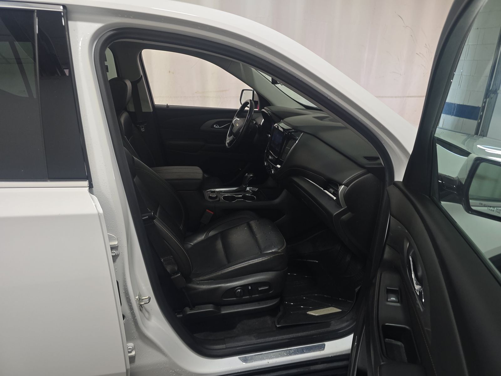 CHEVROLET LT LEATHER - 9