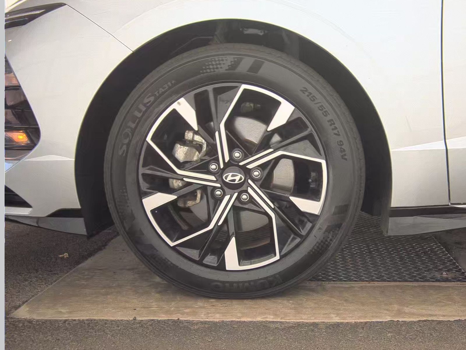 HYUNDAI SEL FWD - 10