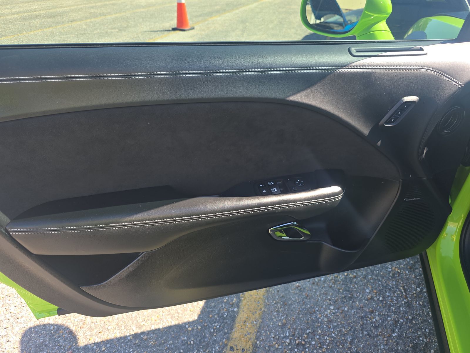 DODGE SRT HELLCAT JAILBREAK - 10