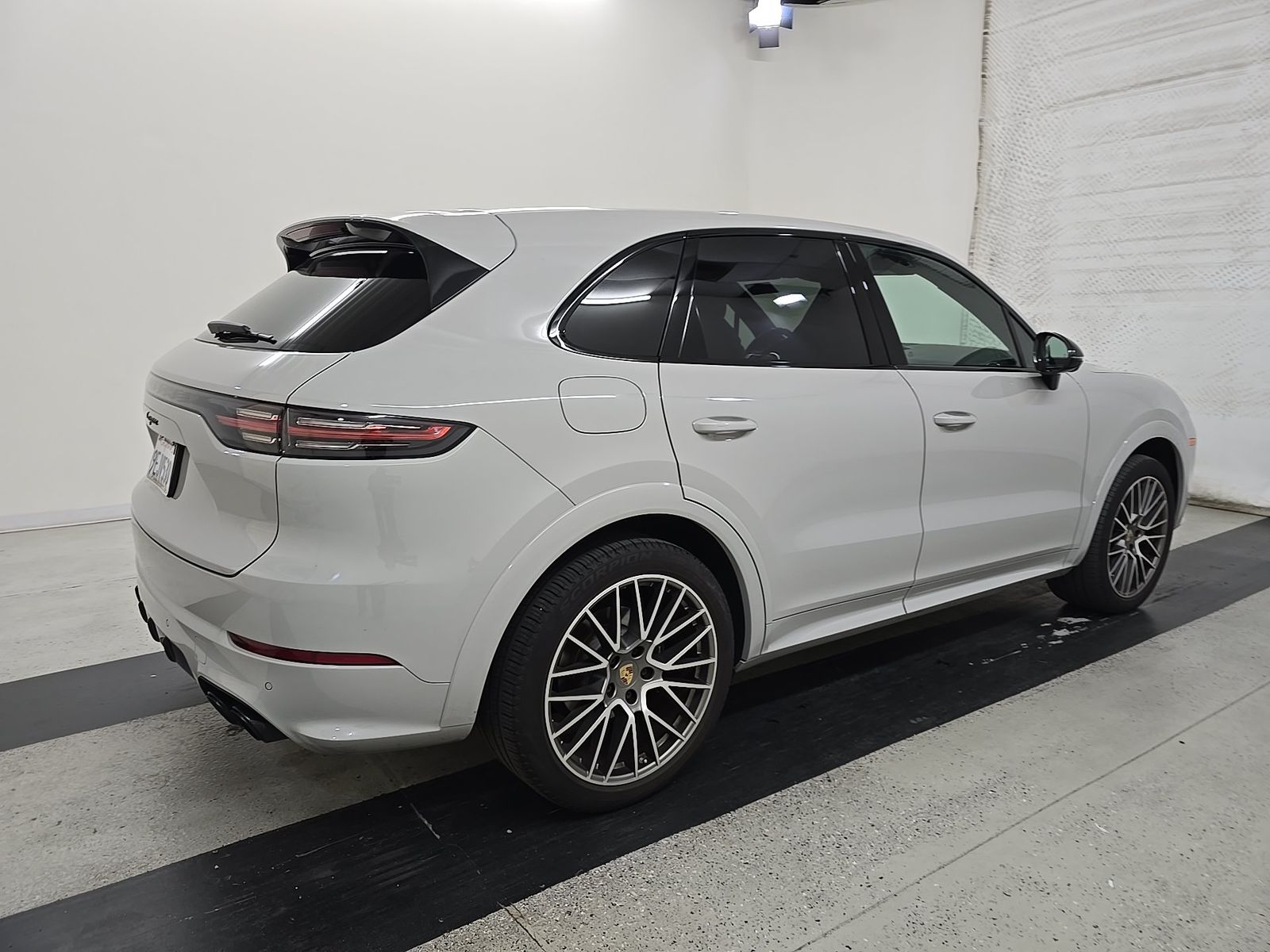 PORSCHE CAYENNE - 5