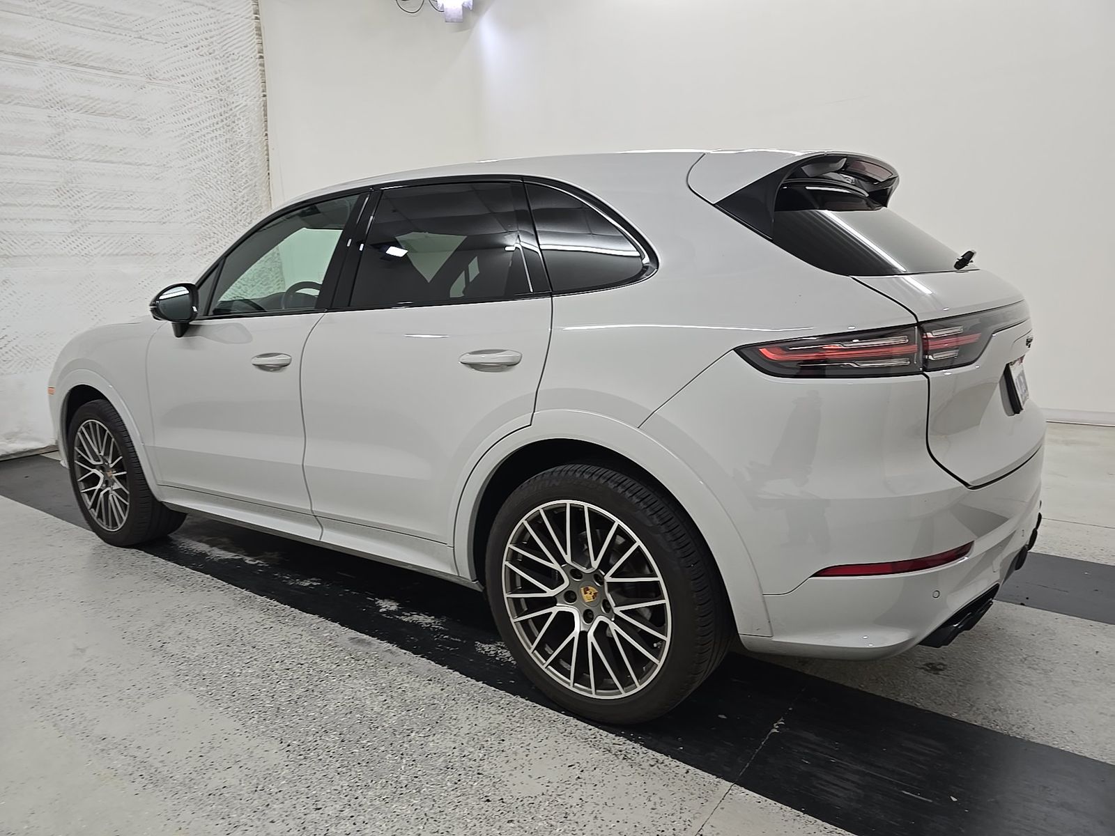 PORSCHE CAYENNE - 7