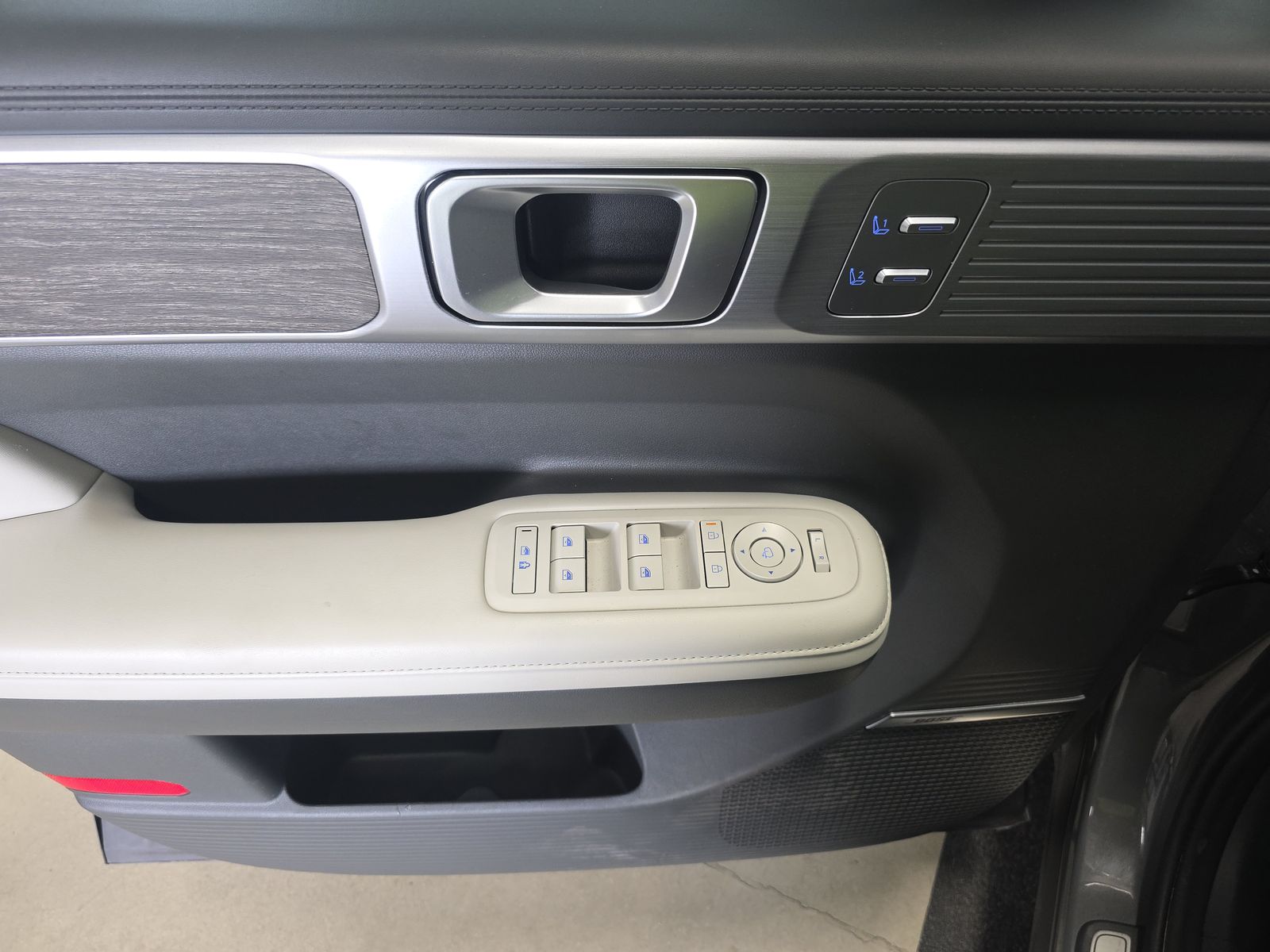 HYUNDAI CALLIGRAPH - 10