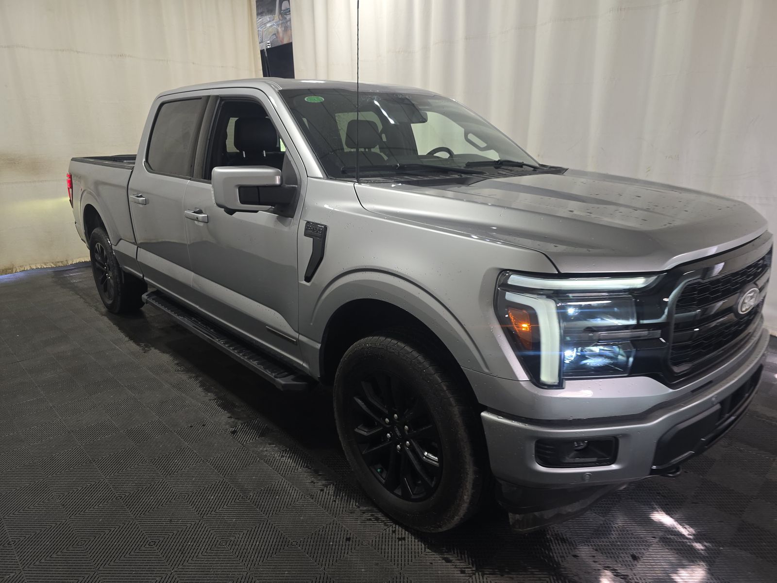 FORD F-150 - 4