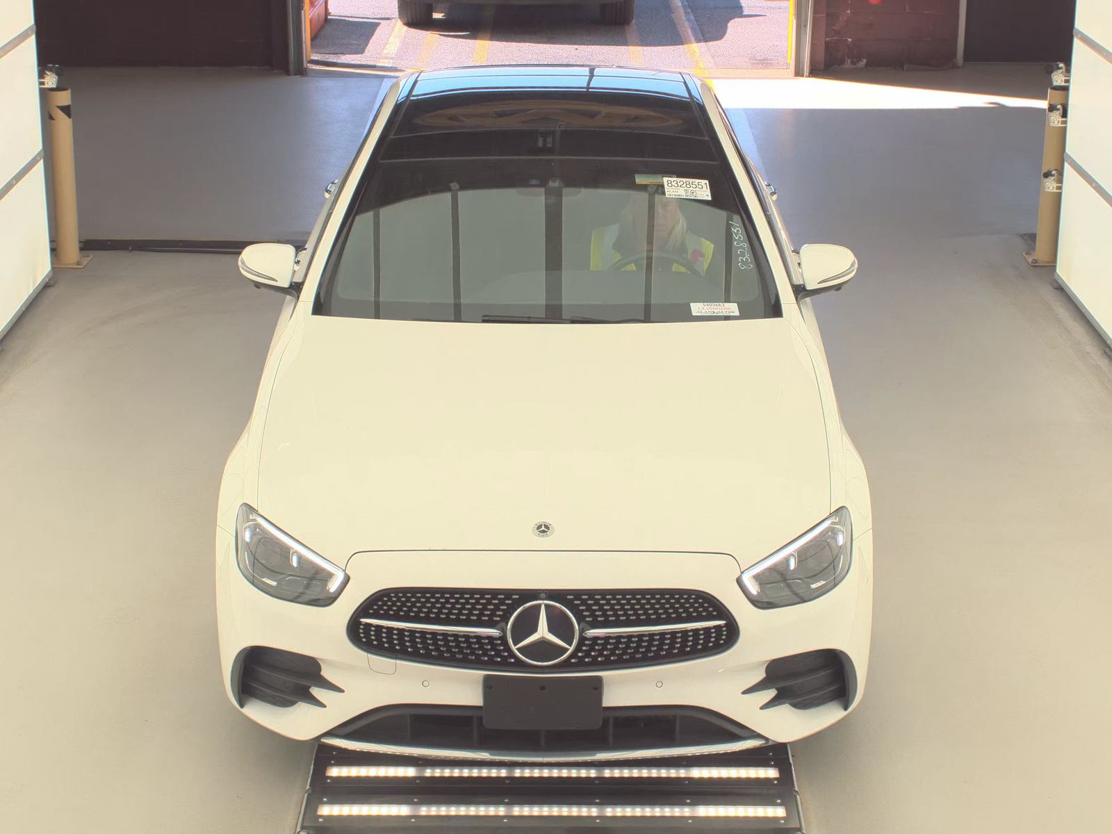 MERCEDES-BENZ E-CLASS - 3