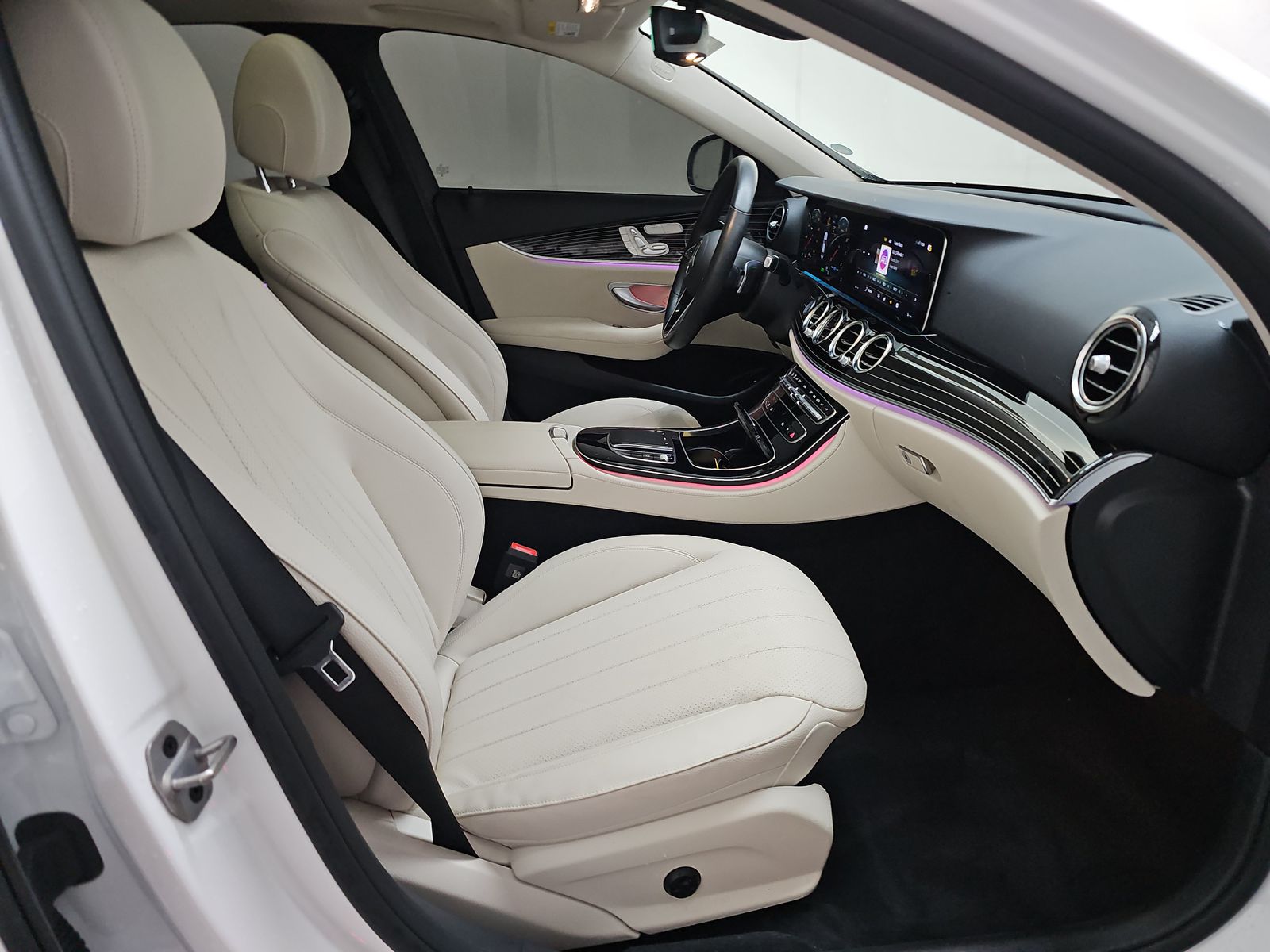 MERCEDES-BENZ E-CLASS - 9