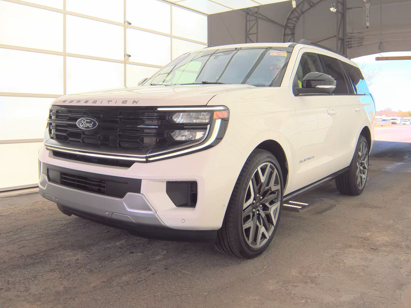 FORD EXPEDITION - 1
