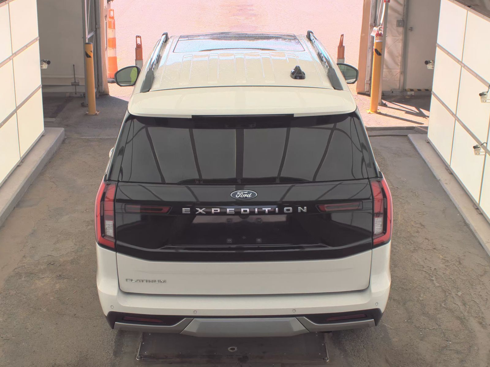 FORD EXPEDITION - 7