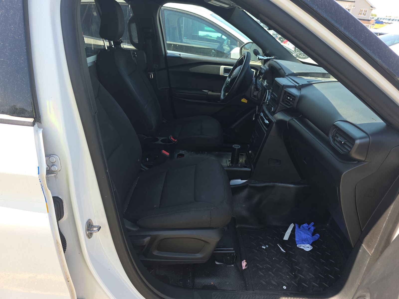 FORD POLICE INTERCEPTOR UTILITY - 9