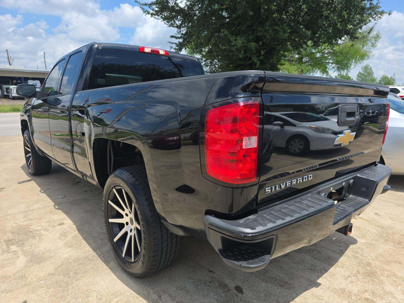 CHEVROLET CUSTOM - 4