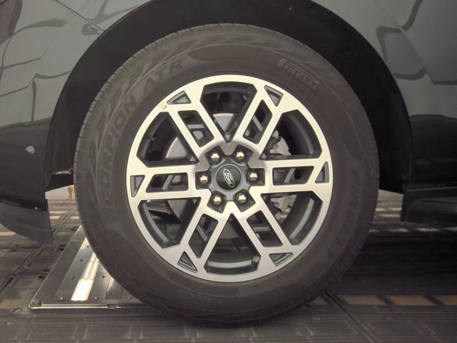 FORD EXPEDITION - 10