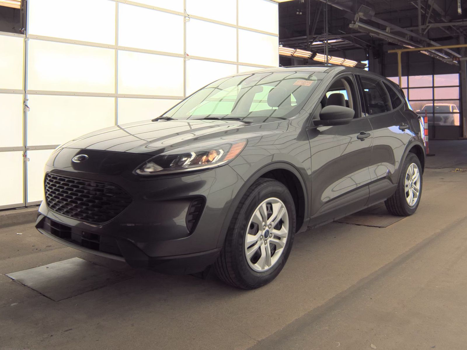 FORD ESCAPE - 1