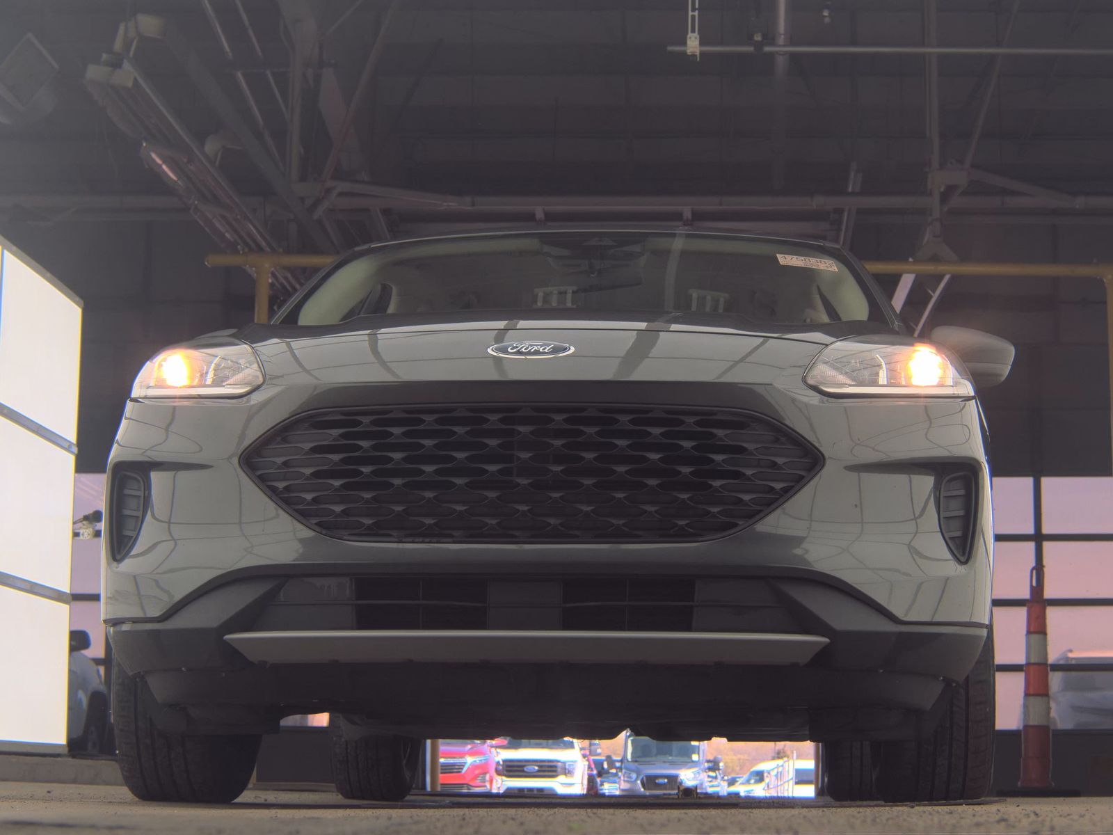 FORD ESCAPE - 4