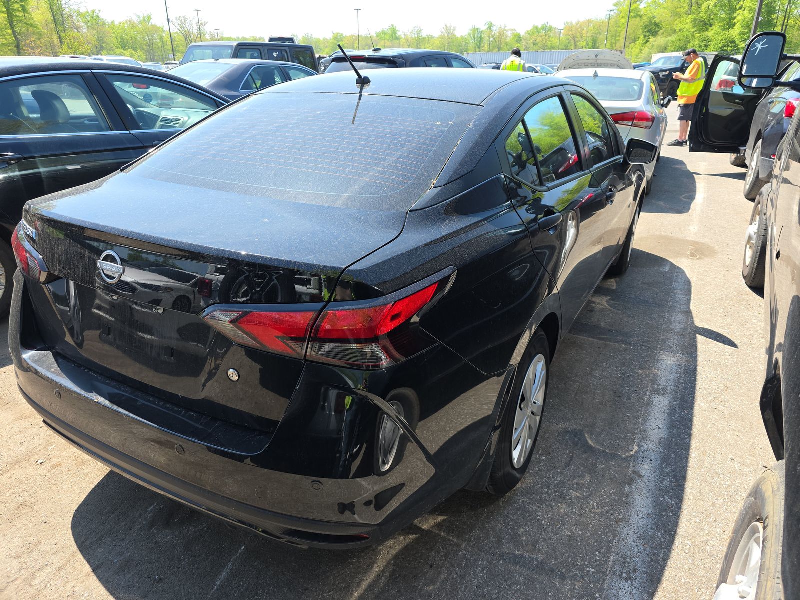 NISSAN VERSA - 5