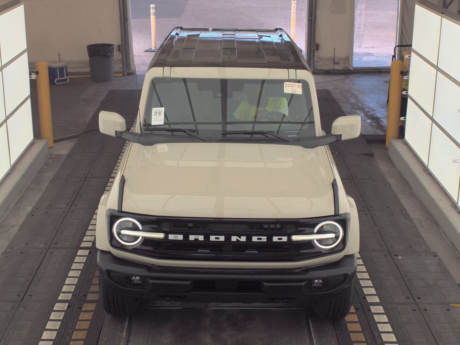 FORD BRONCO - 3