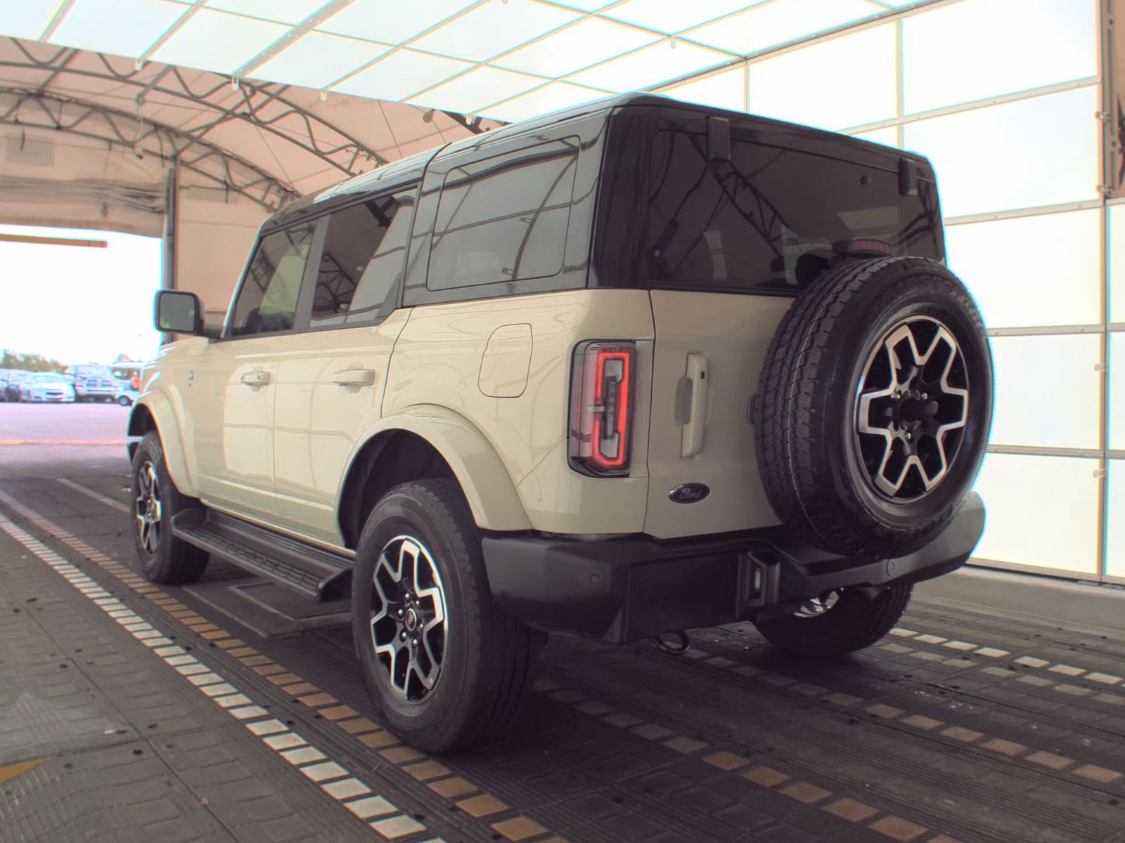 FORD BRONCO - 9