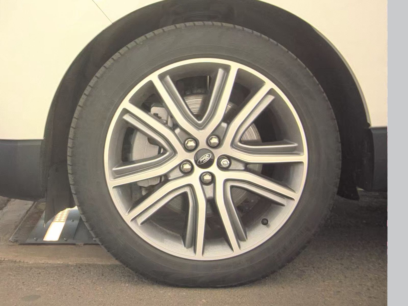 FORD EDGE - 10